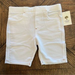 TUCKER + TATE WHITE SHORT